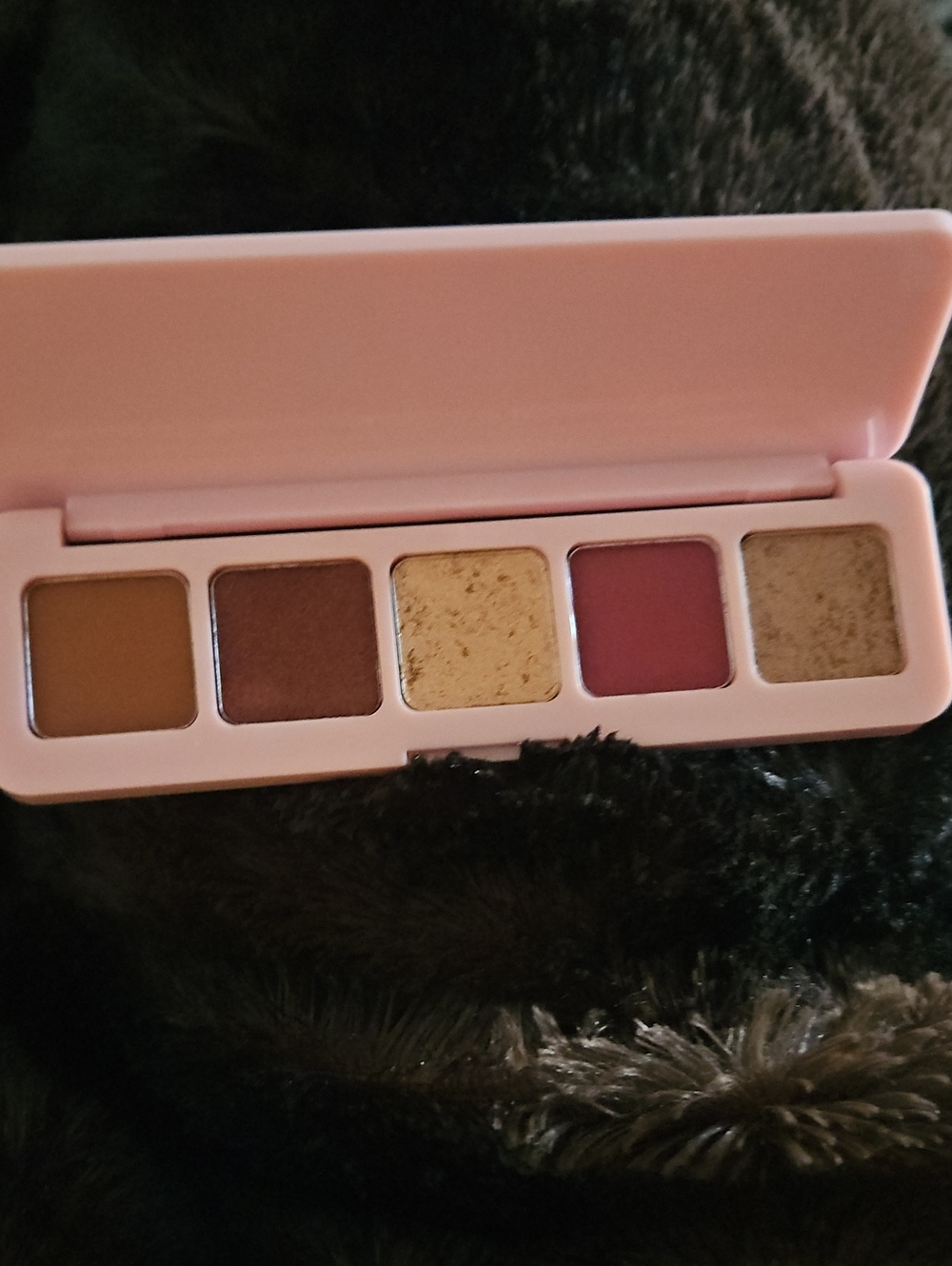 Luna Magic. The Amor Palette Eyeshadows.